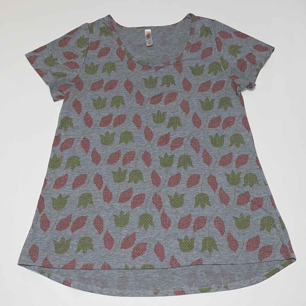 women’s lularoe shirt